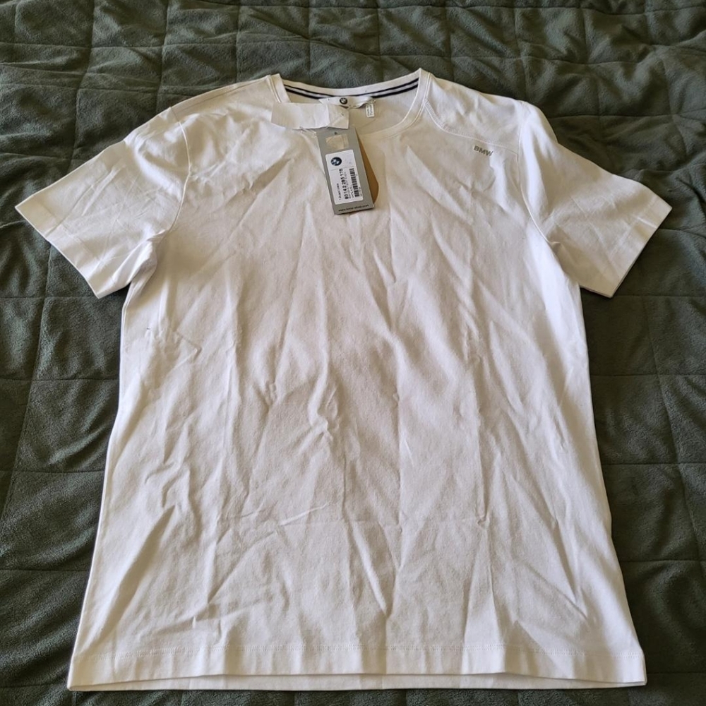 BMW Mens Large Tee With BMW Silver on Sleeve